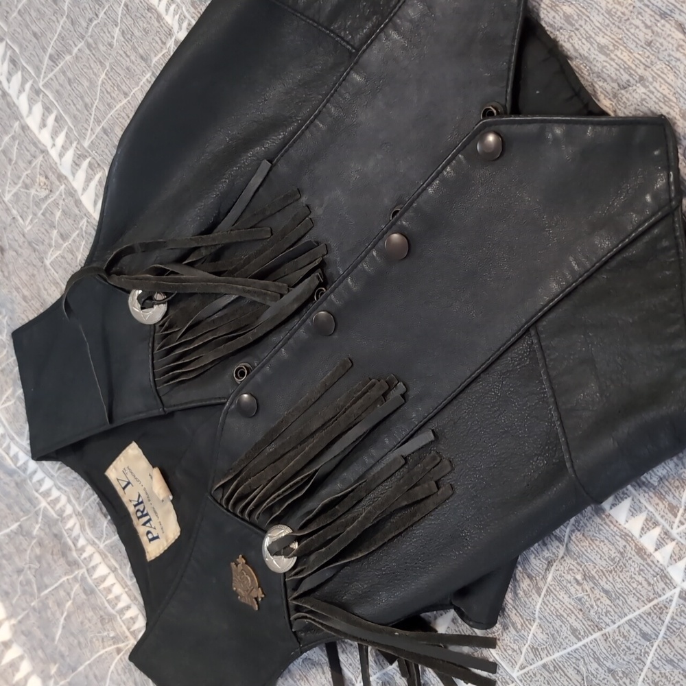 Vintage Harley Davidson Motorcycle Vest- Black Fringe - Picture 8 of 8